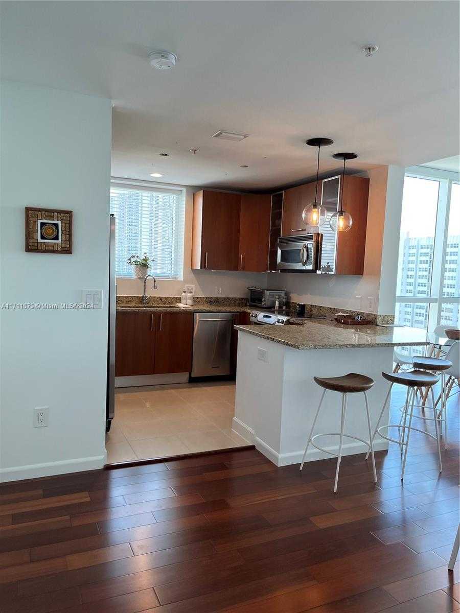 Small Image of 1945 #1714, Hallandale Beach Number 9