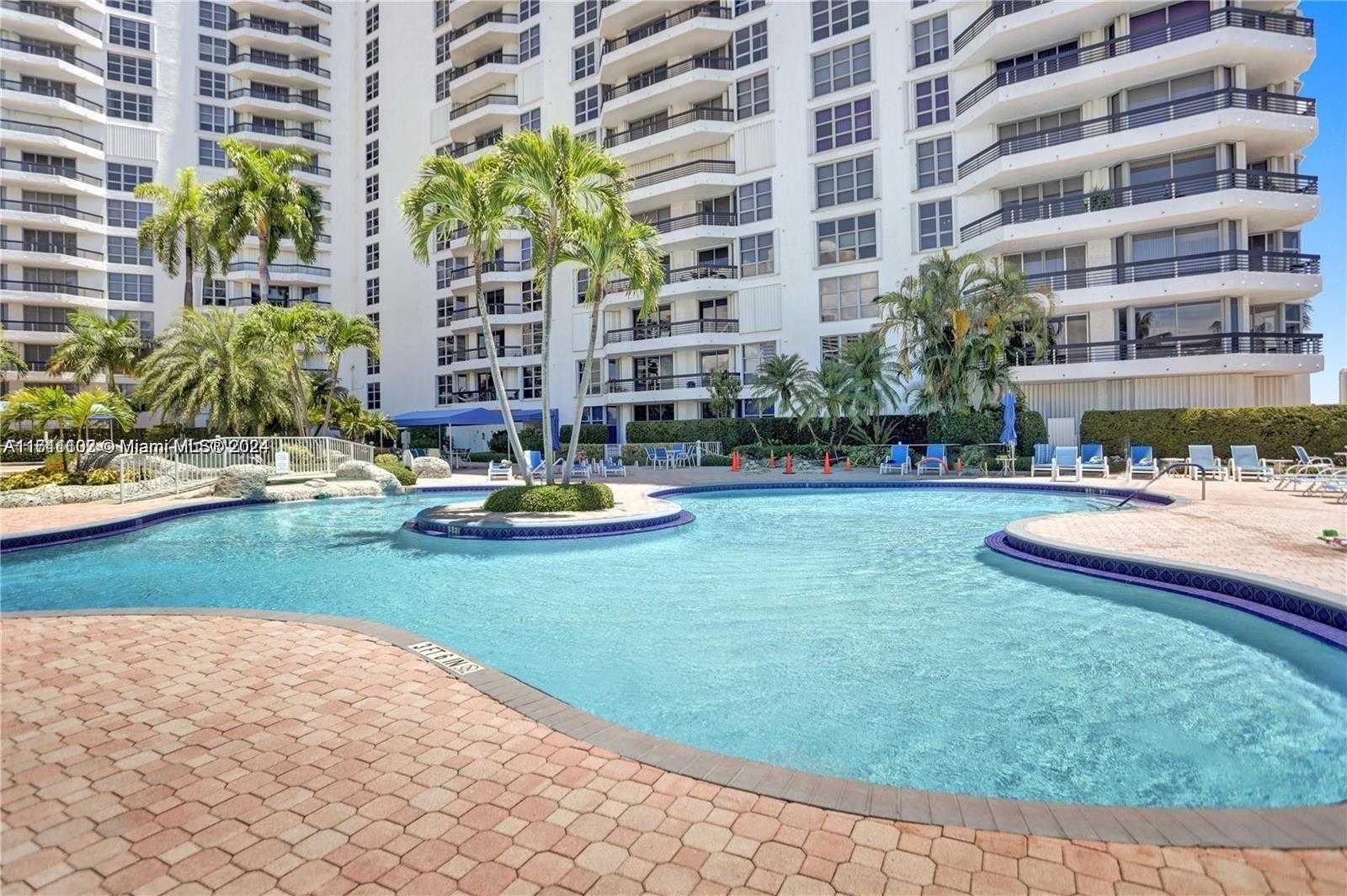 Small Image of 3530 MYSTIC POINTE DR #2904, Aventura Number 20