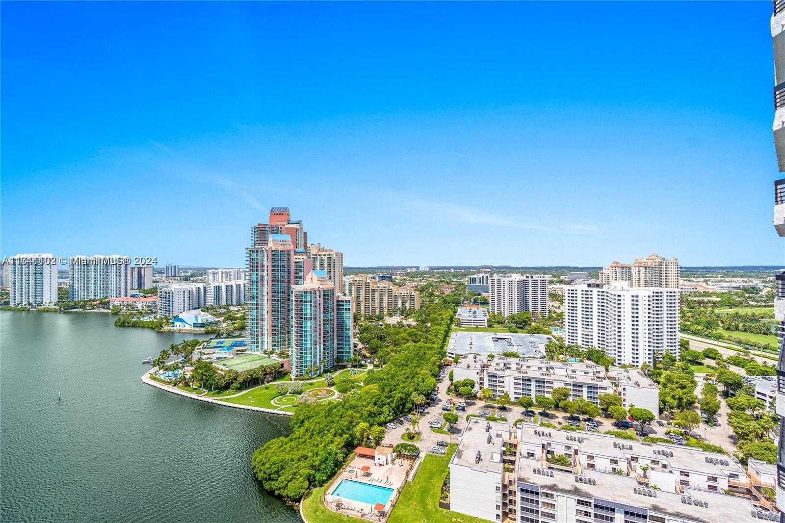 Small Image of 3530 MYSTIC POINTE DR #2904, Aventura Number 25