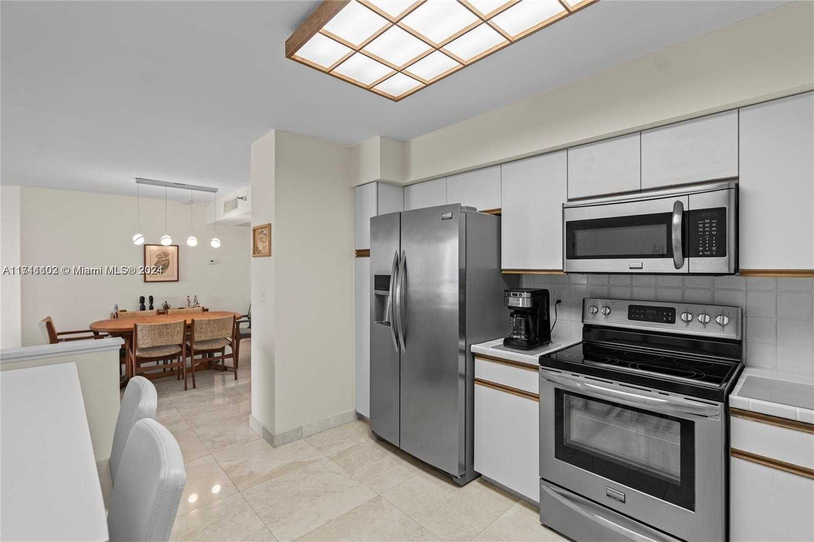 Small Image of 3530 MYSTIC POINTE DR #2904, Aventura Number 8