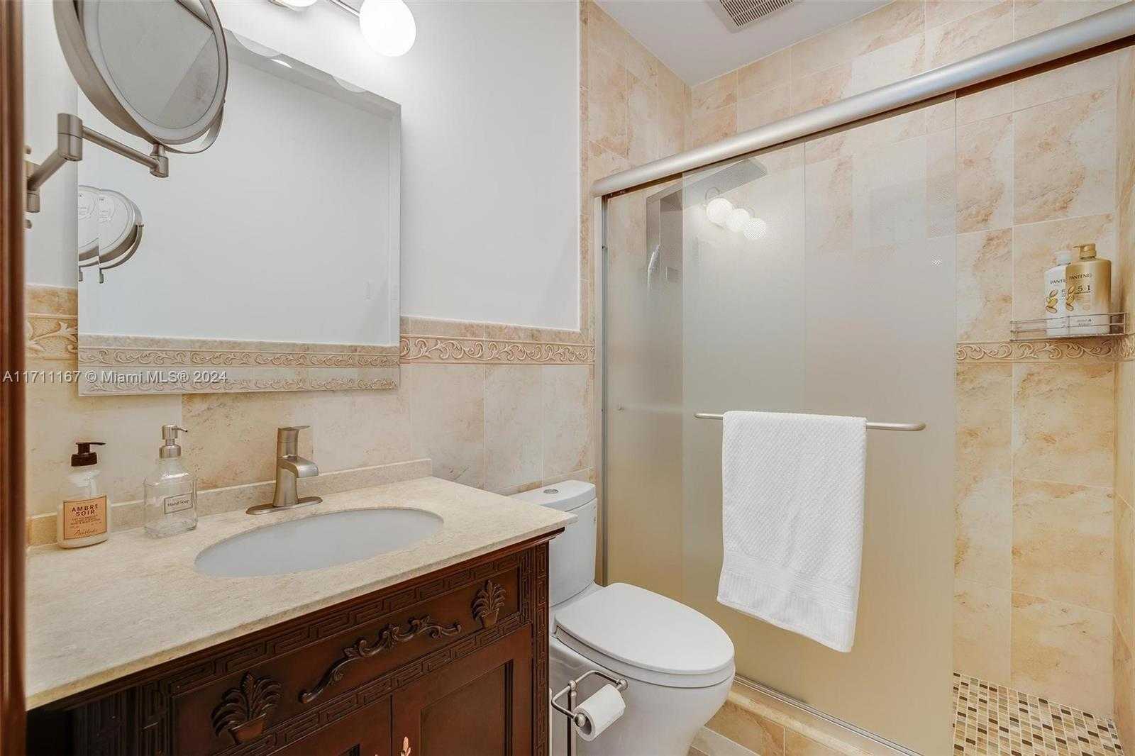 Small Image of 2969 SOUTH WEST 20TH ST, Miami Number 14