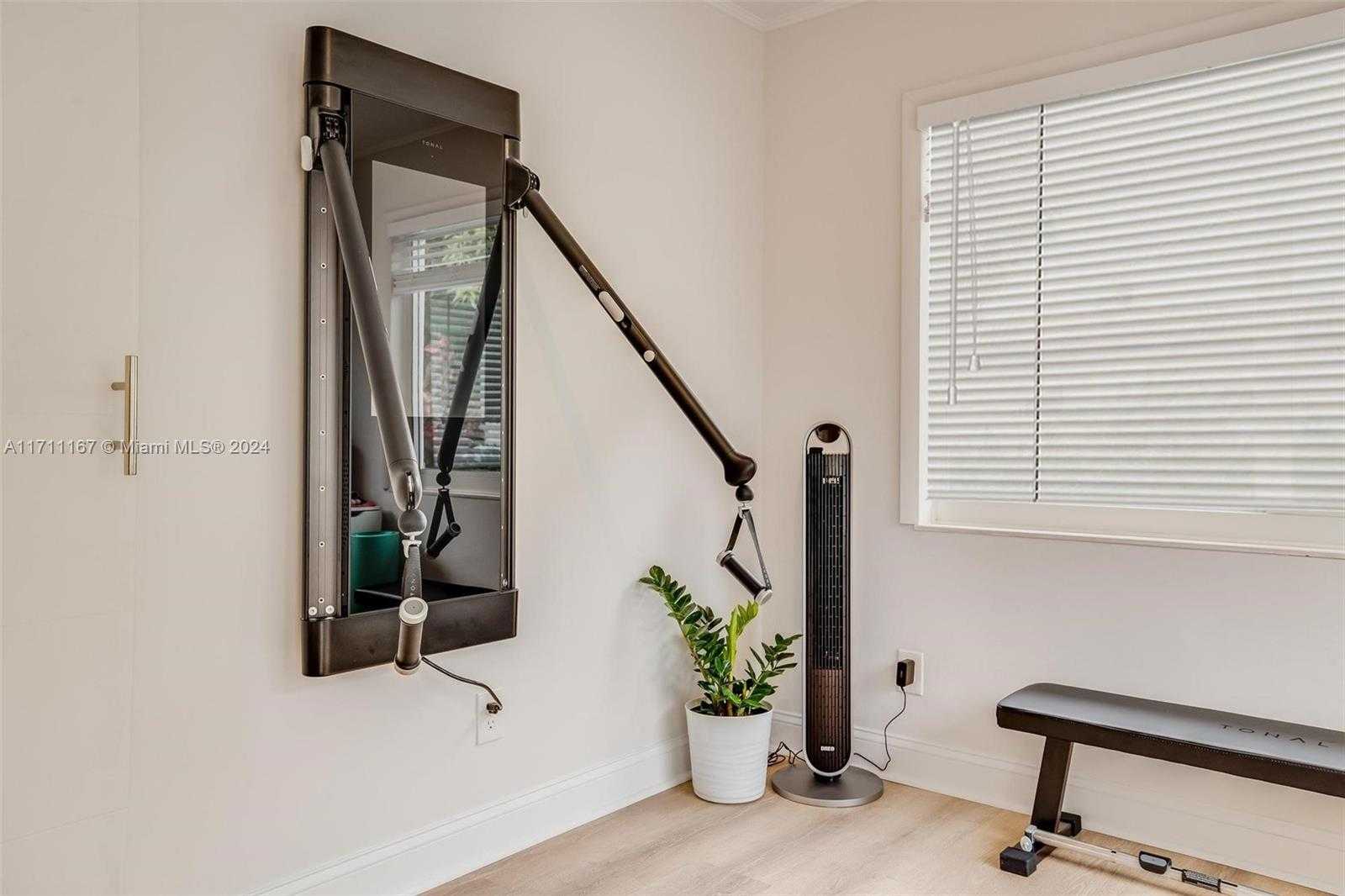 Small Image of 2969 SOUTH WEST 20TH ST, Miami Number 21