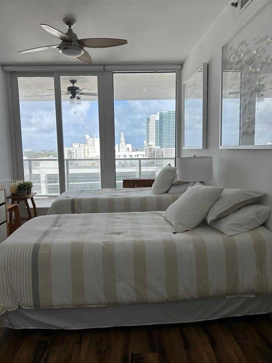 Small Image of 100 LINCOLN RD #PH7, Miami Beach Number 12