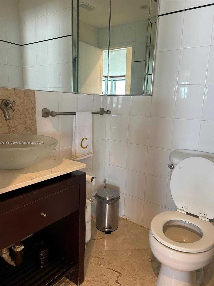 Small Image of 100 LINCOLN RD #PH7, Miami Beach Number 17