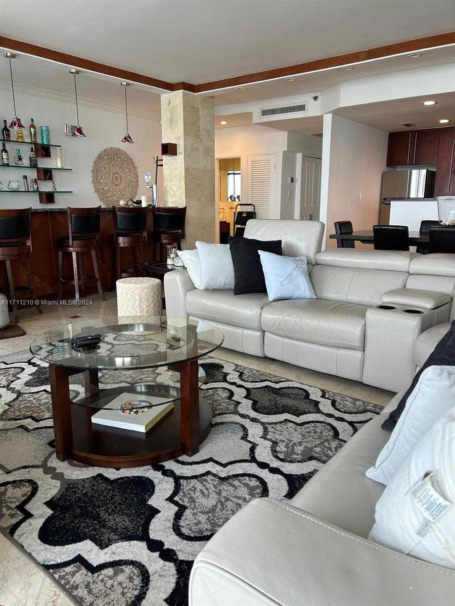 Small Image of 100 LINCOLN RD #PH7, Miami Beach Number 3