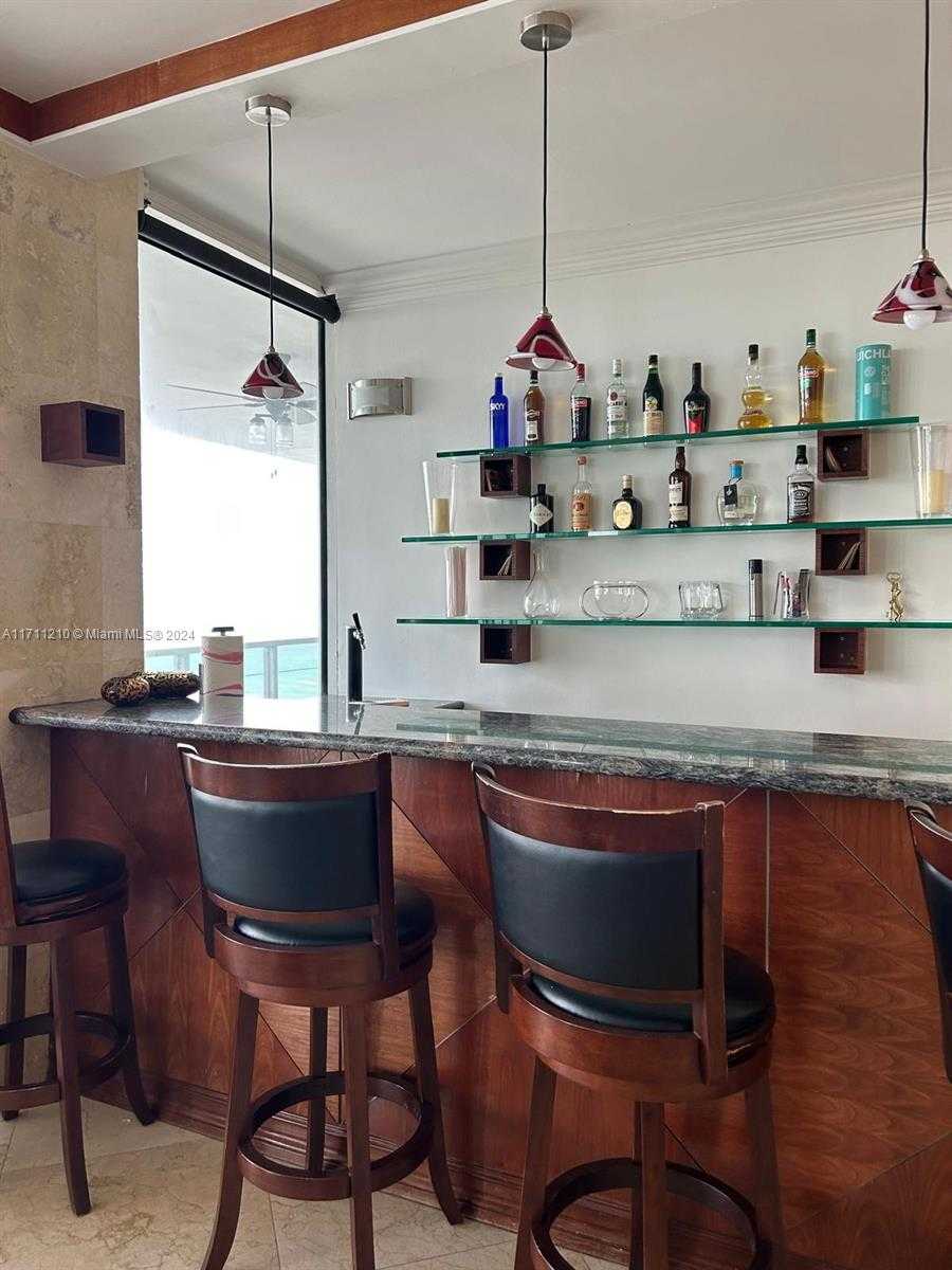 Small Image of 100 LINCOLN RD #PH7, Miami Beach Number 7