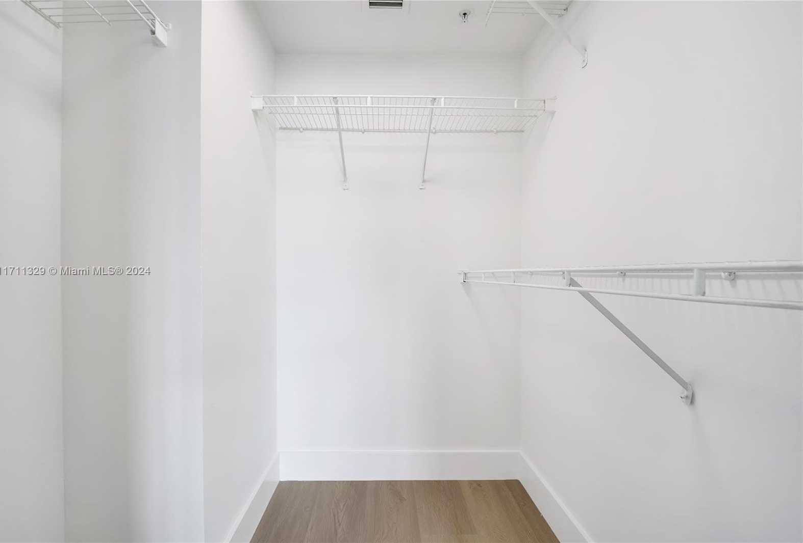 Small Image of 1155 BRICKELL BAY DR #609, Miami Number 8