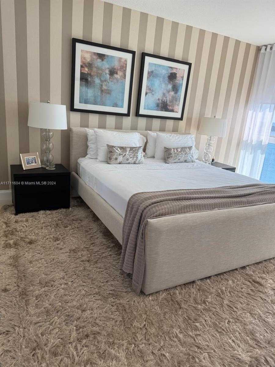 Small Image of 3370 HIDDEN BAY DR #1411, Aventura Number 26