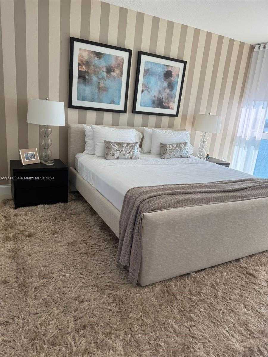 Small Image of 3370 HIDDEN BAY DR #1411, Aventura Number 29