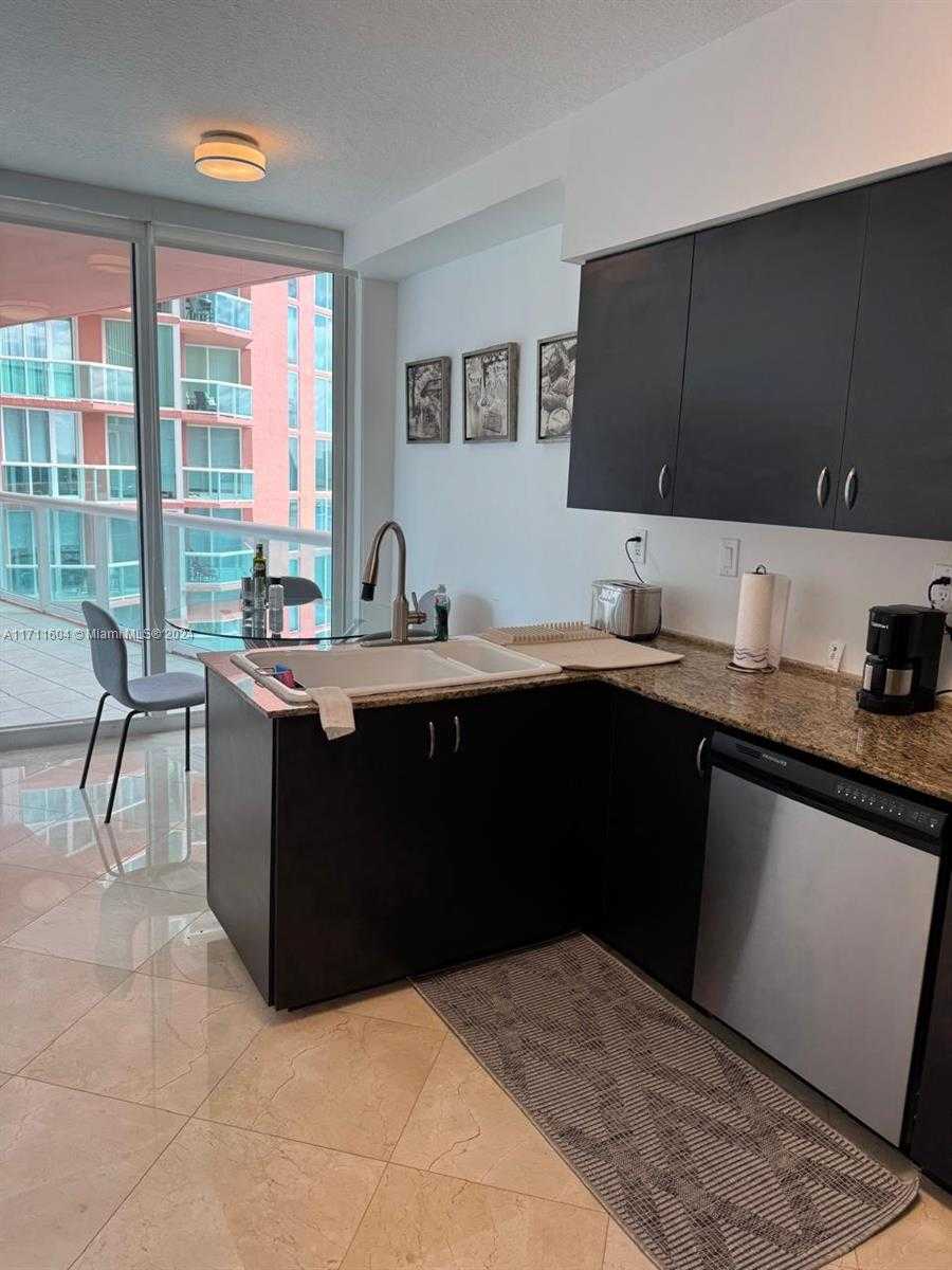 Small Image of 3370 HIDDEN BAY DR #1411, Aventura Number 8