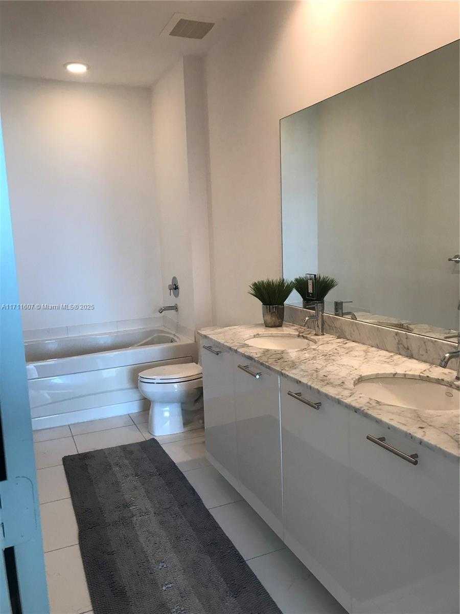 Small Image of 951 BRICKELL AVE #PH4107, Miami Number 21