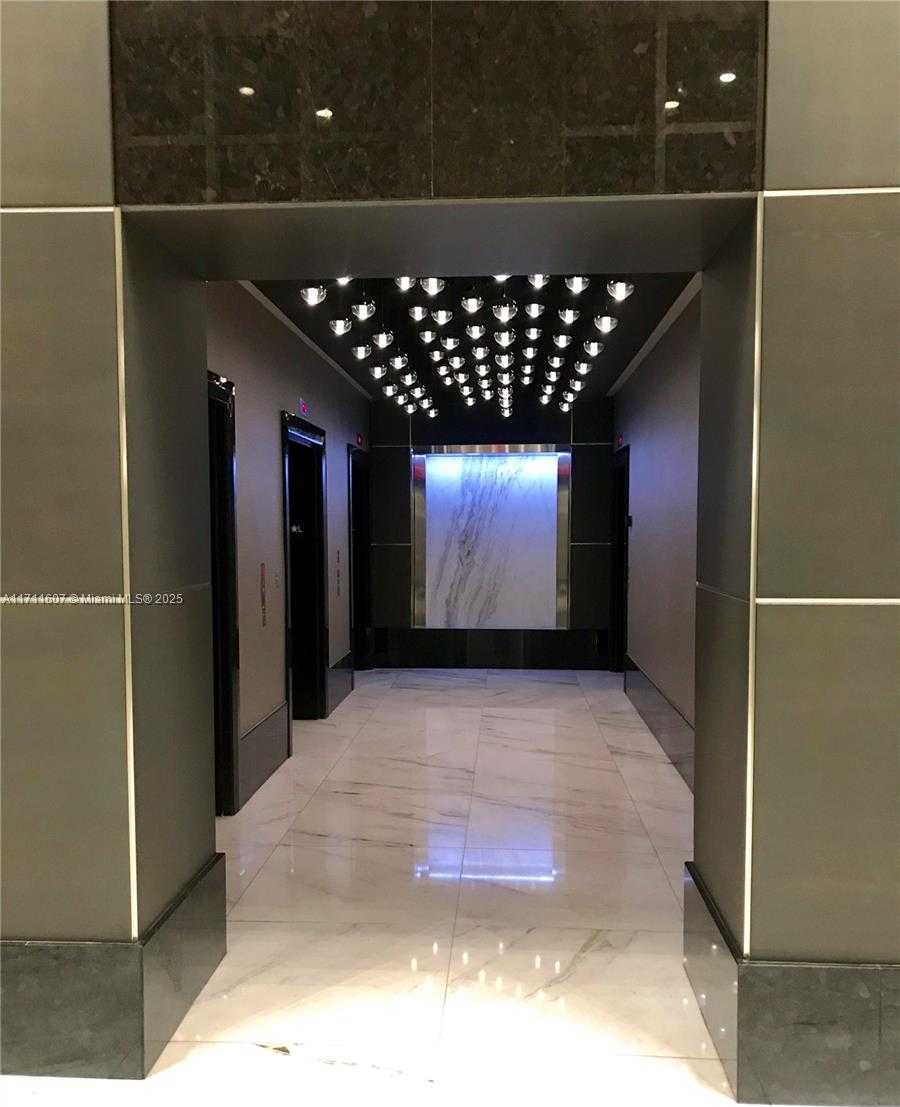 Small Image of 951 BRICKELL AVE #PH4107, Miami Number 29