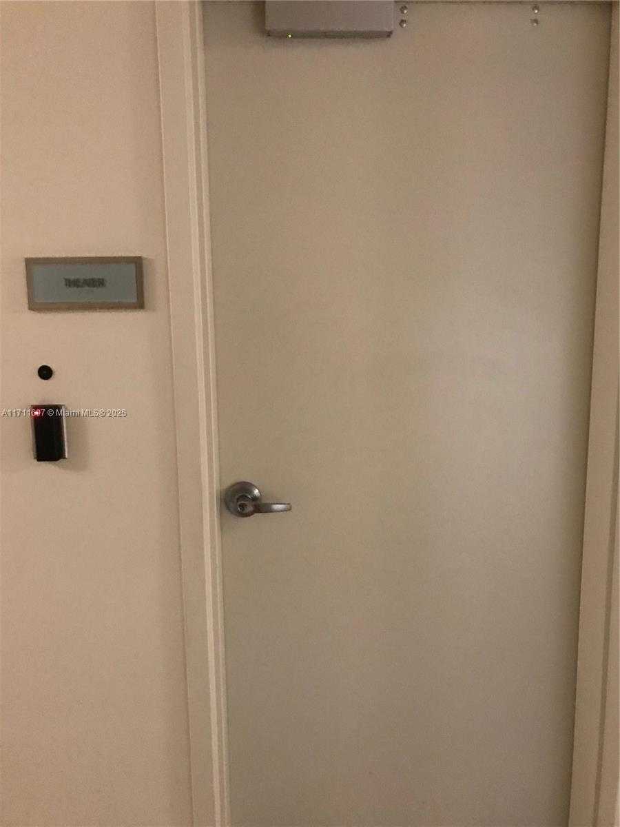 Small Image of 951 BRICKELL AVE #PH4107, Miami Number 34