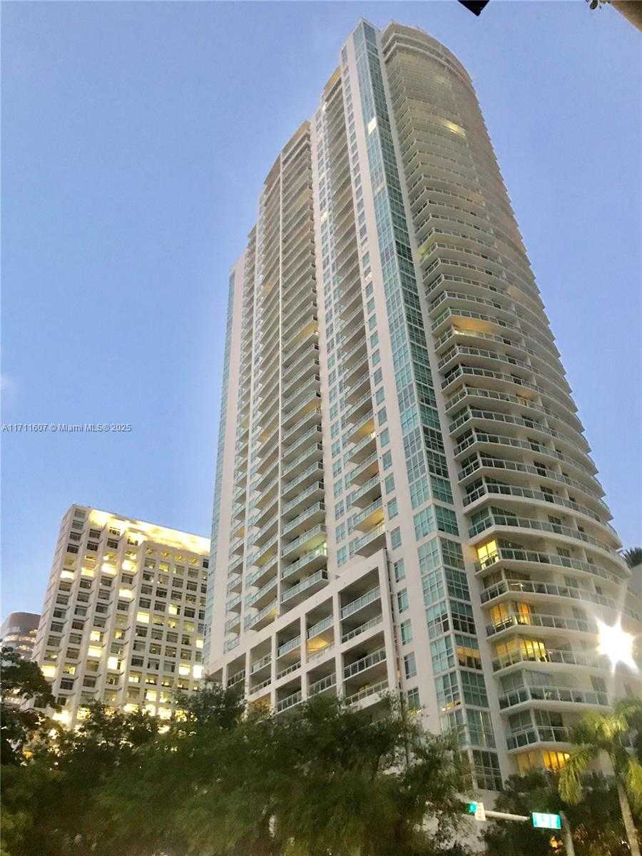 Small Image of 951 BRICKELL AVE #PH4107, Miami Number 4