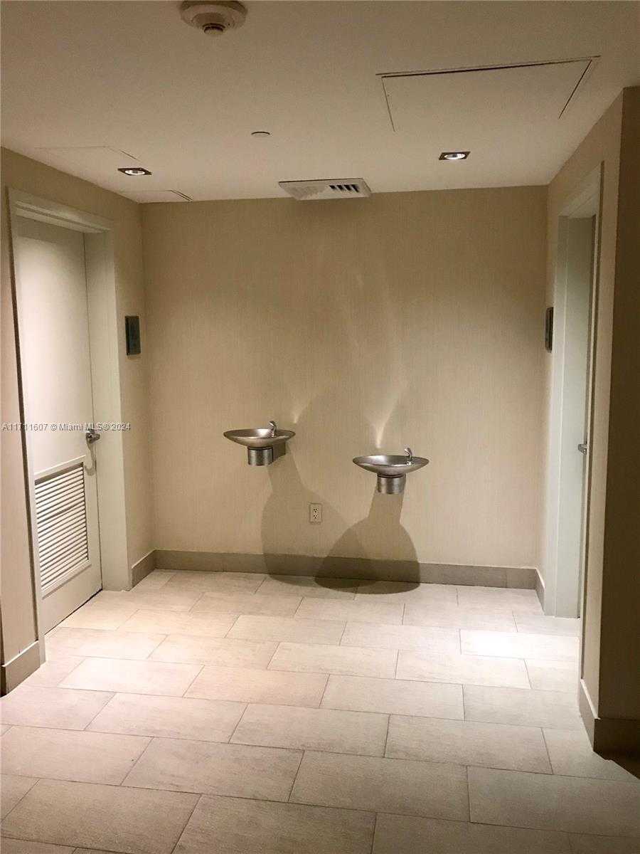 Small Image of 951 BRICKELL AVE #PH4107, Miami Number 63
