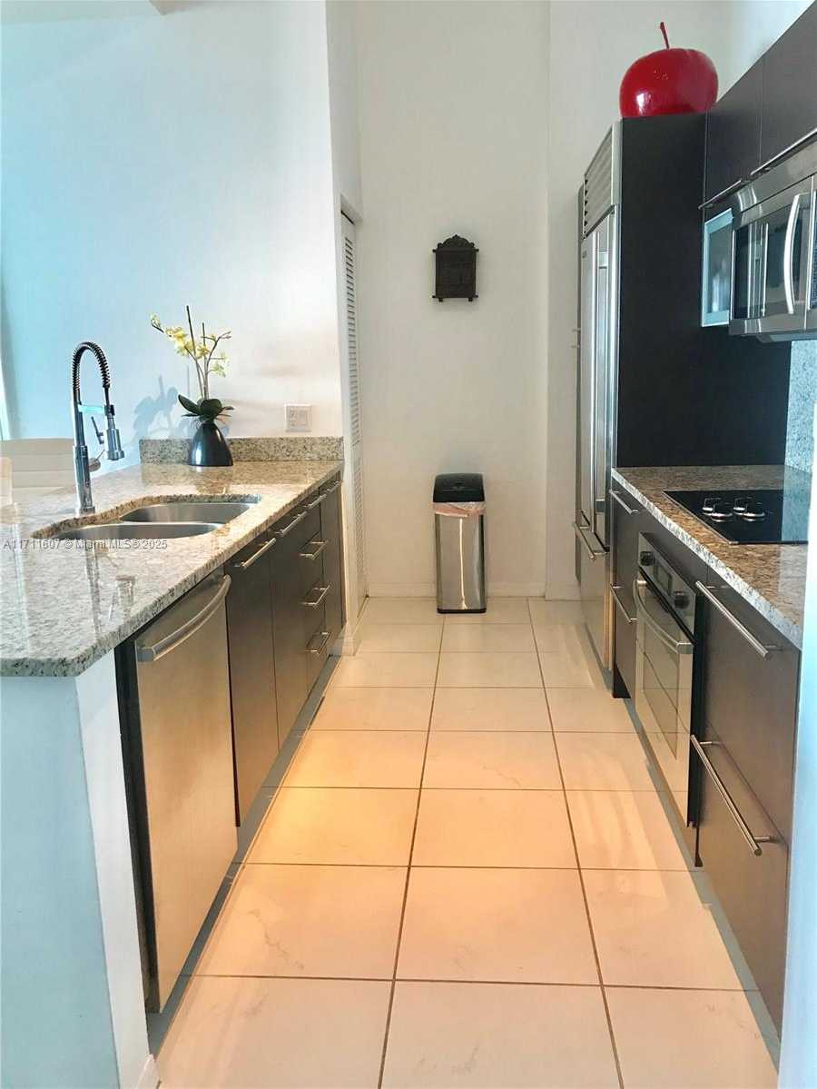 Small Image of 951 BRICKELL AVE #PH4107, Miami Number 7