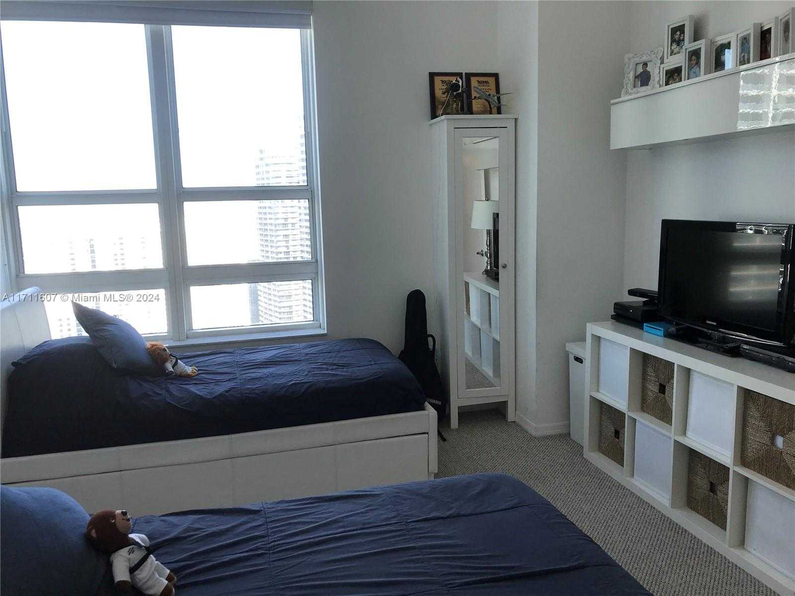 Small Image of 951 BRICKELL AVE #PH4107, Miami Number 86