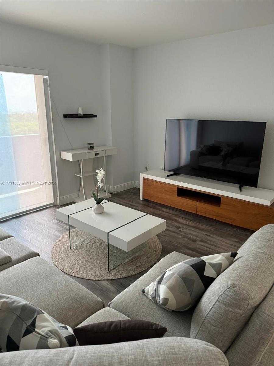 Small Image of 400 KINGS POINT DR #1422, Sunny Isles Beach Number 4