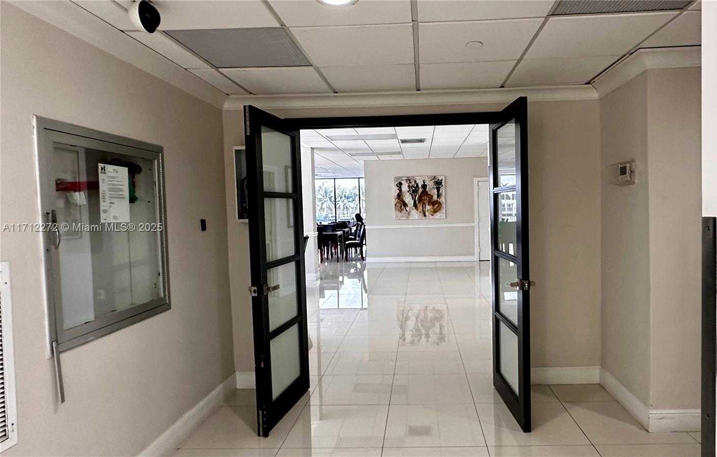 Small Image of 2017 SOUTH OCEAN DR #606, Hallandale Beach Number 13