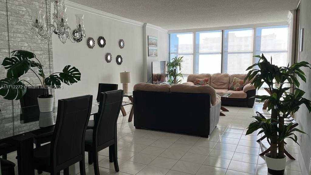 Small Image of 2017 SOUTH OCEAN DR #606, Hallandale Beach Number 19