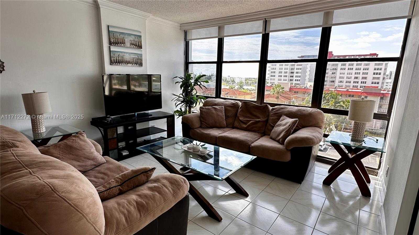Small Image of 2017 SOUTH OCEAN DR #606, Hallandale Beach Number 21
