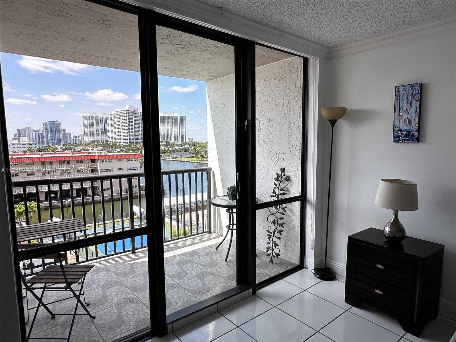 Small Image of 2017 SOUTH OCEAN DR #606, Hallandale Beach Number 24