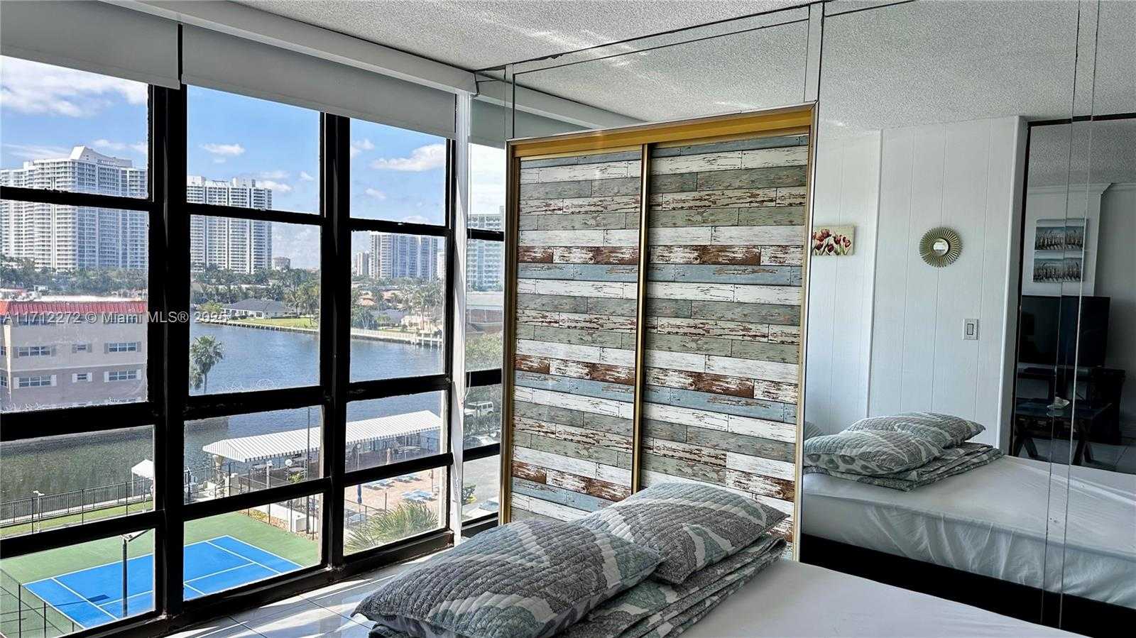 Small Image of 2017 SOUTH OCEAN DR #606, Hallandale Beach Number 29