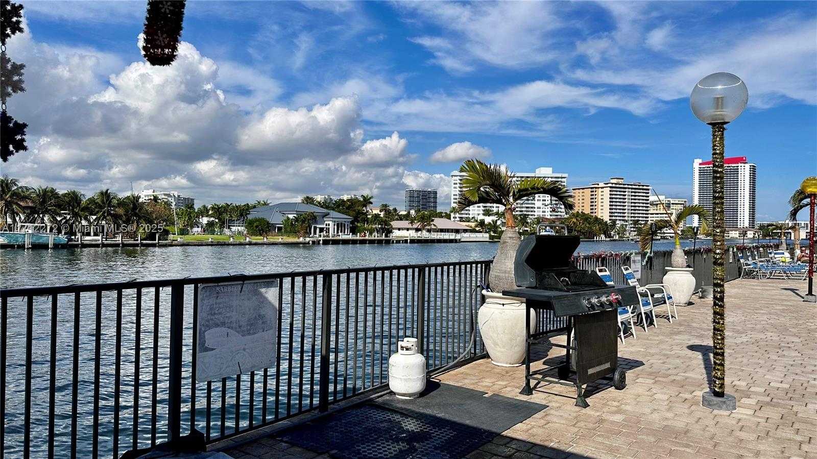 Small Image of 2017 SOUTH OCEAN DR #606, Hallandale Beach Number 4