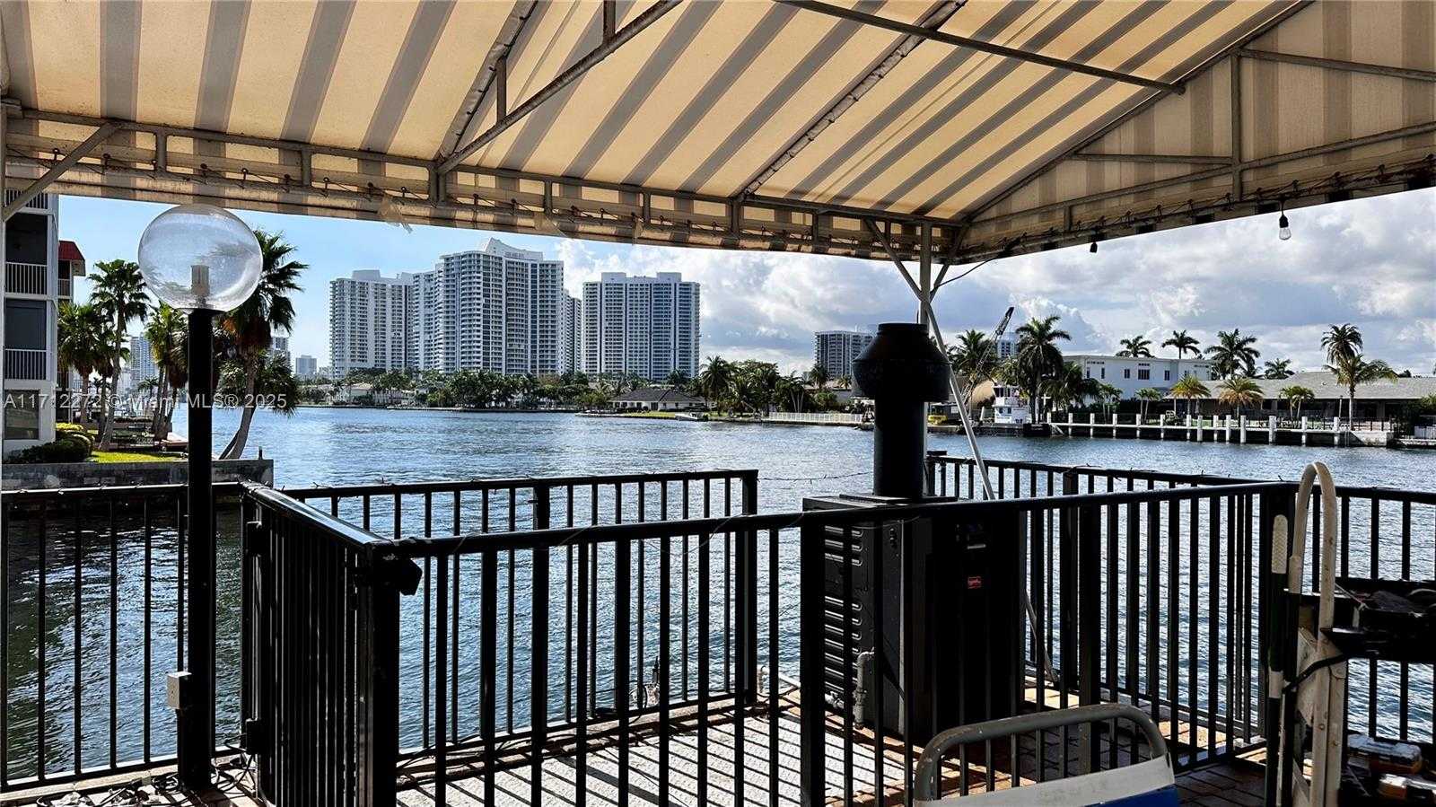 Small Image of 2017 SOUTH OCEAN DR #606, Hallandale Beach Number 5