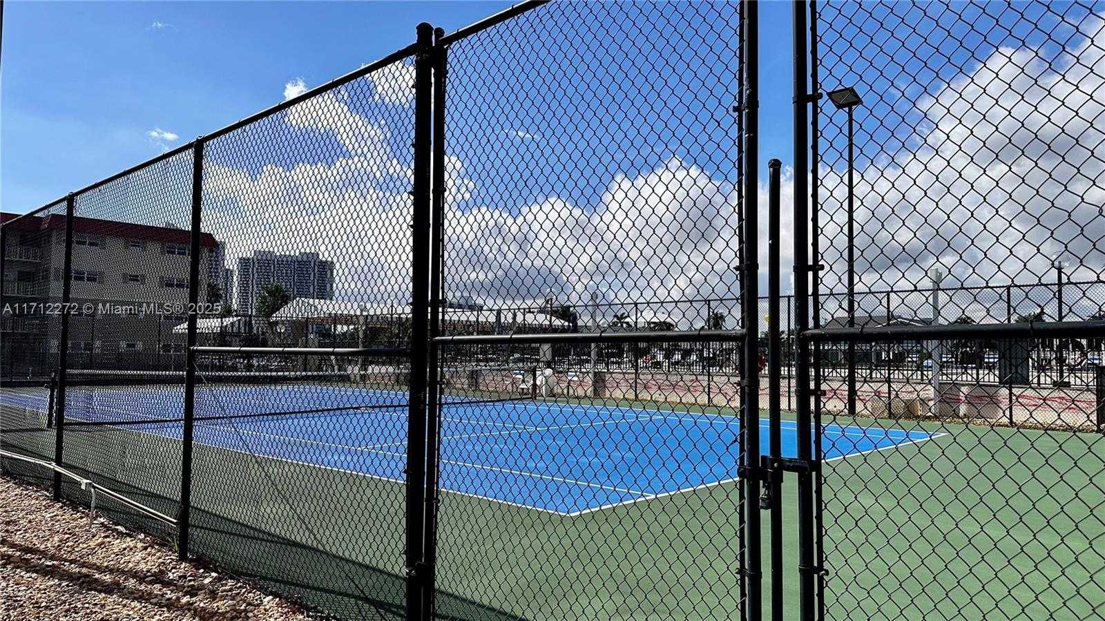Small Image of 2017 SOUTH OCEAN DR #606, Hallandale Beach Number 6