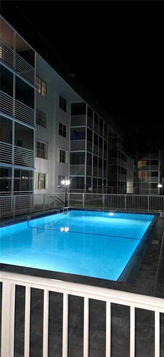 Small Image of 3725 NORTH EAST 169TH ST #210, North Miami Beach Number 4