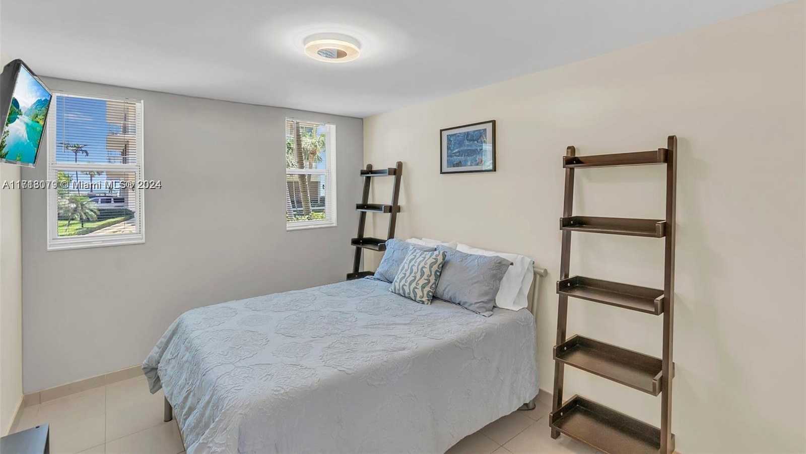 Small Image of 8888 COLLINS AVE #113, Surfside Number 10