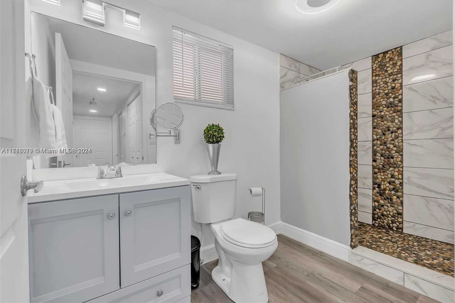 Small Image of 8888 COLLINS AVE #113, Surfside Number 7