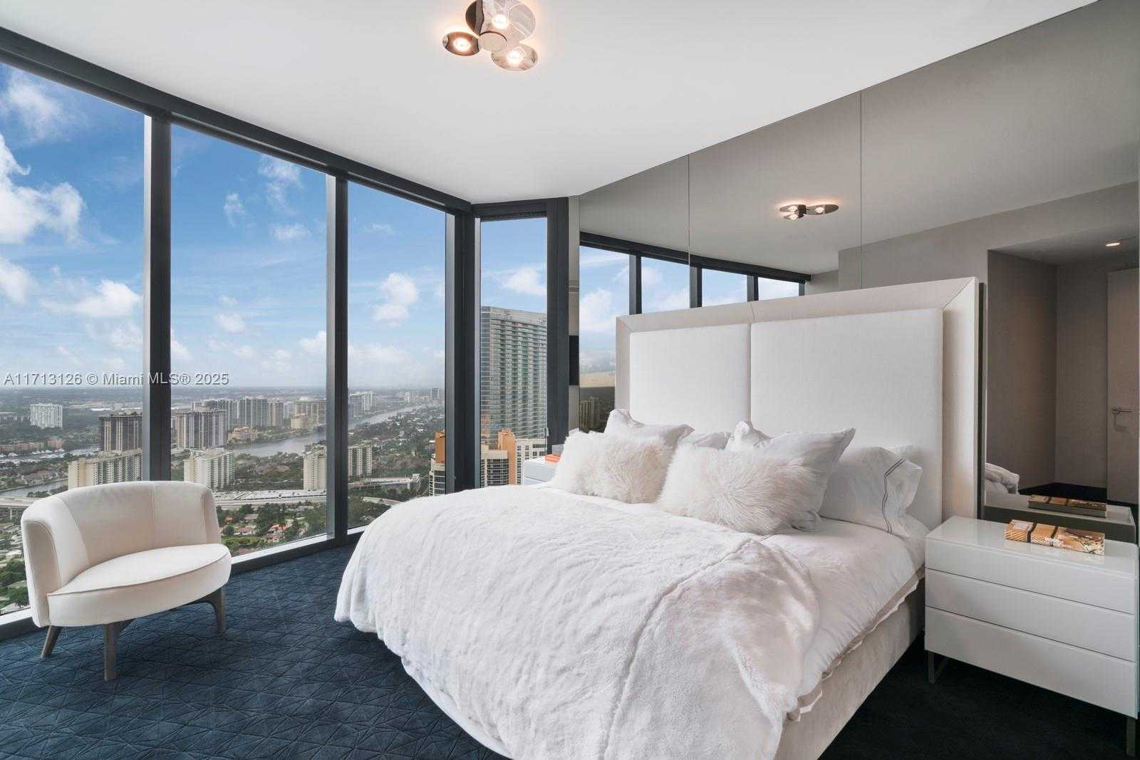 Small Image of 18555 COLLINS AVE #4204, Sunny Isles Beach Number 20
