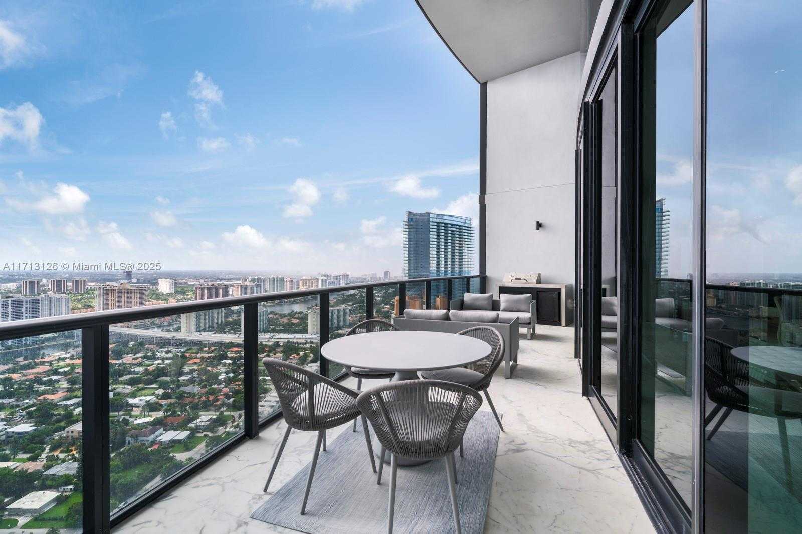 Small Image of 18555 COLLINS AVE #4204, Sunny Isles Beach Number 27
