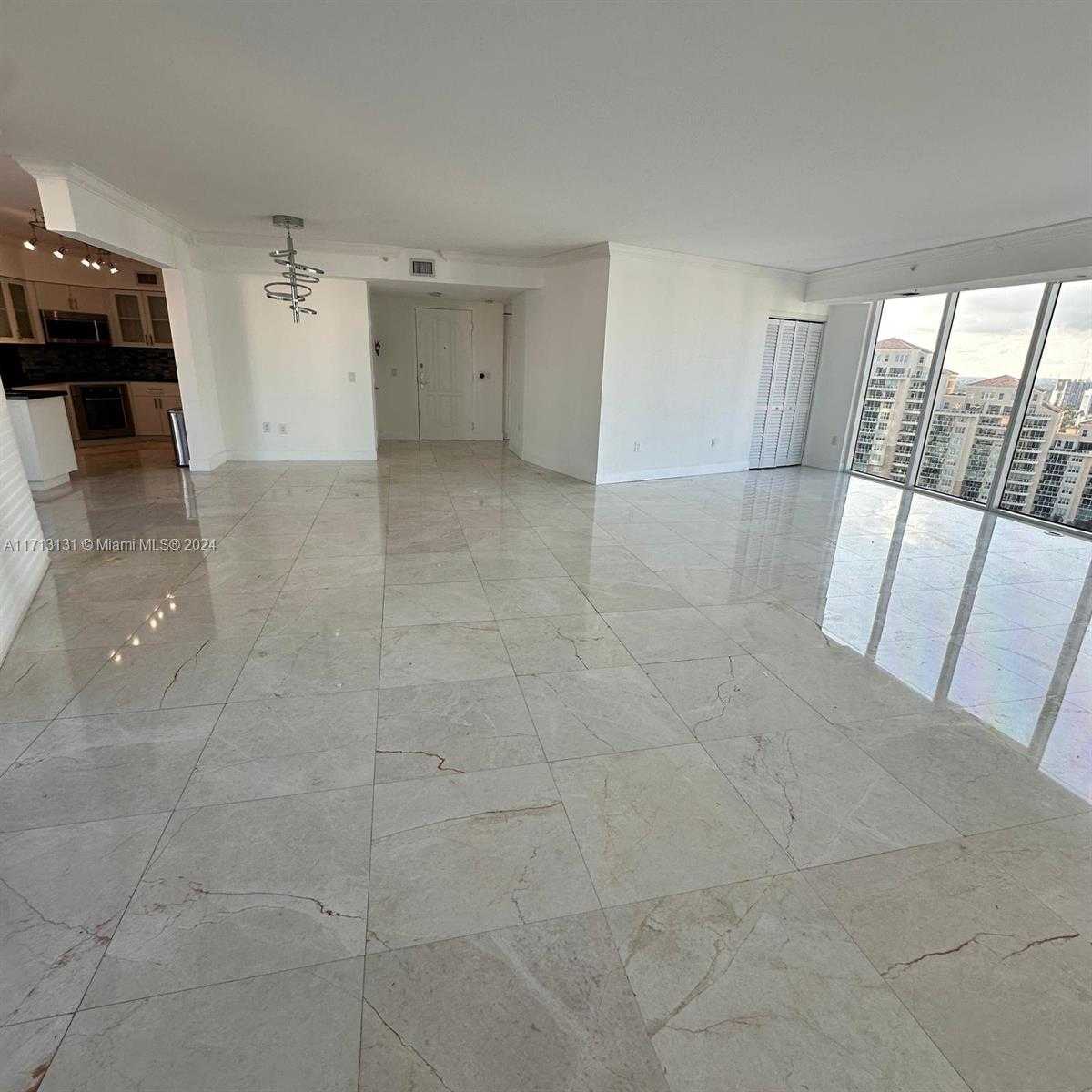 Small Image of 3370 HIDDEN BAY DR #2006, Aventura Number 15