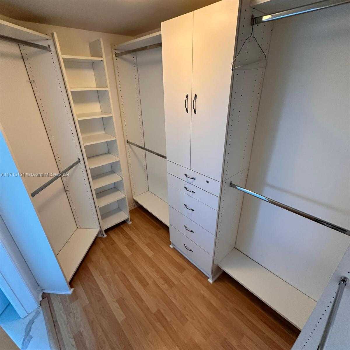 Small Image of 3370 HIDDEN BAY DR #2006, Aventura Number 29