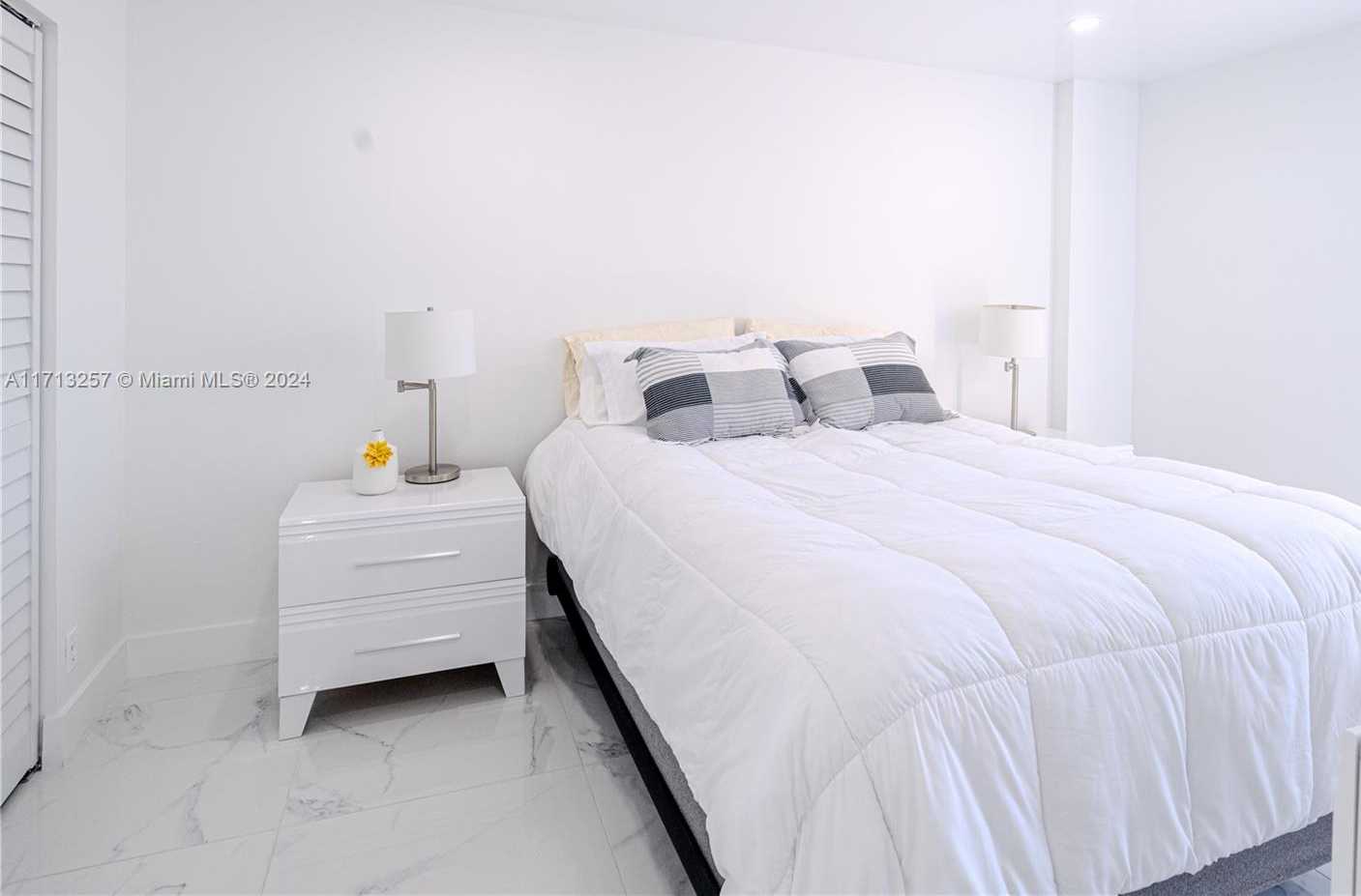Small Image of 20301 WEST COUNTRY CLUB DR #930, Aventura Number 12