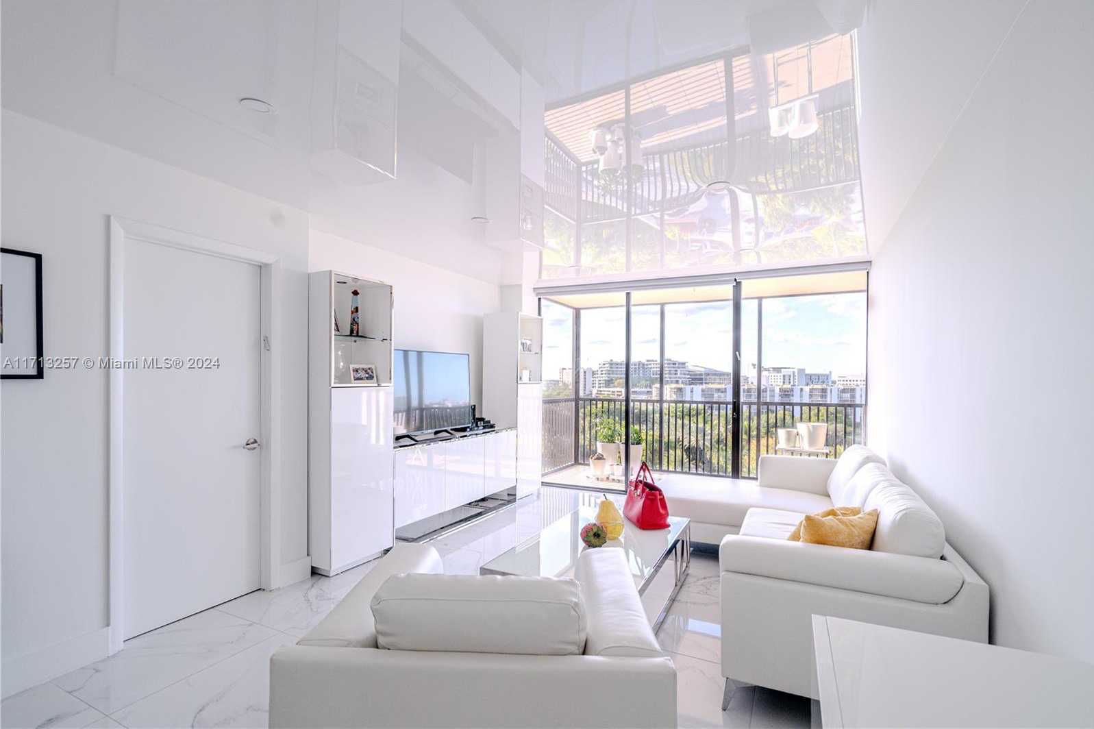 Small Image of 20301 WEST COUNTRY CLUB DR #930, Aventura Number 6