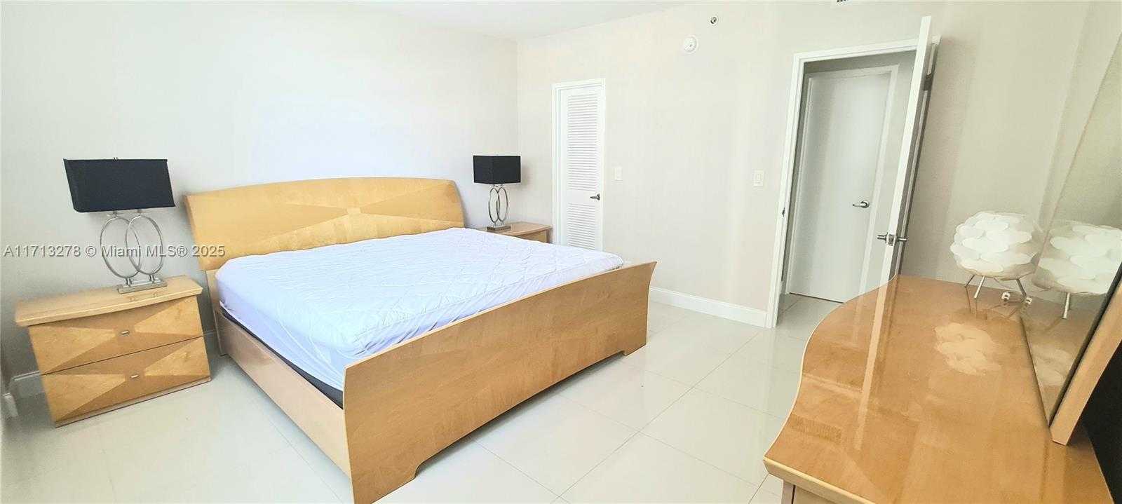 Small Image of 3001 SOUTH OCEAN DR #503, Hollywood Number 10