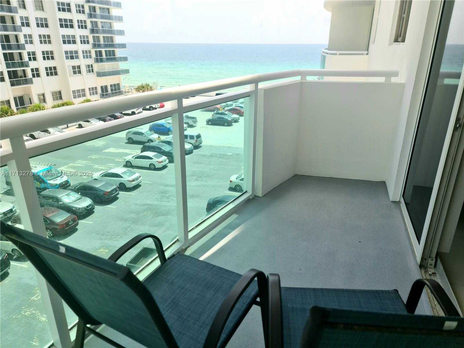 Small Image of 3001 SOUTH OCEAN DR #503, Hollywood Number 4