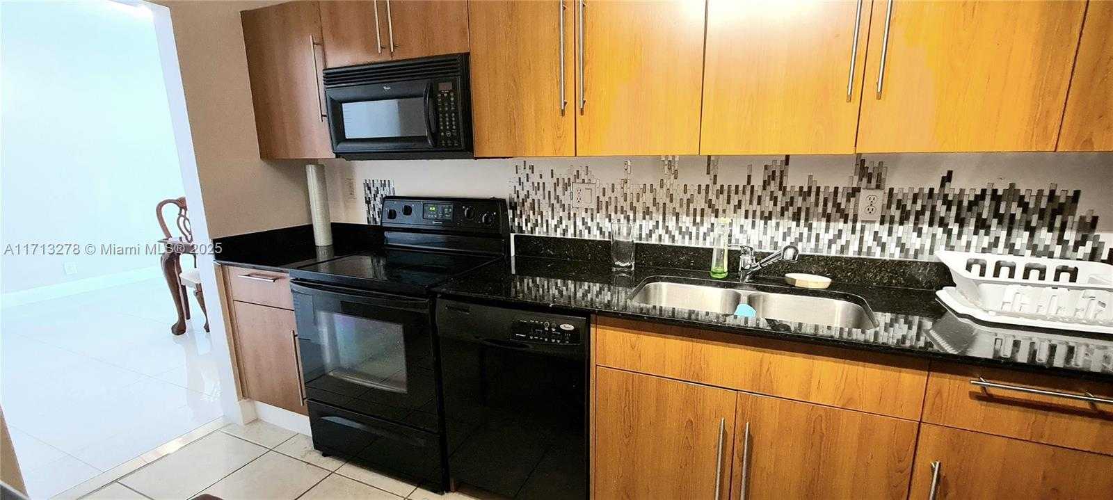 Small Image of 3001 SOUTH OCEAN DR #503, Hollywood Number 8