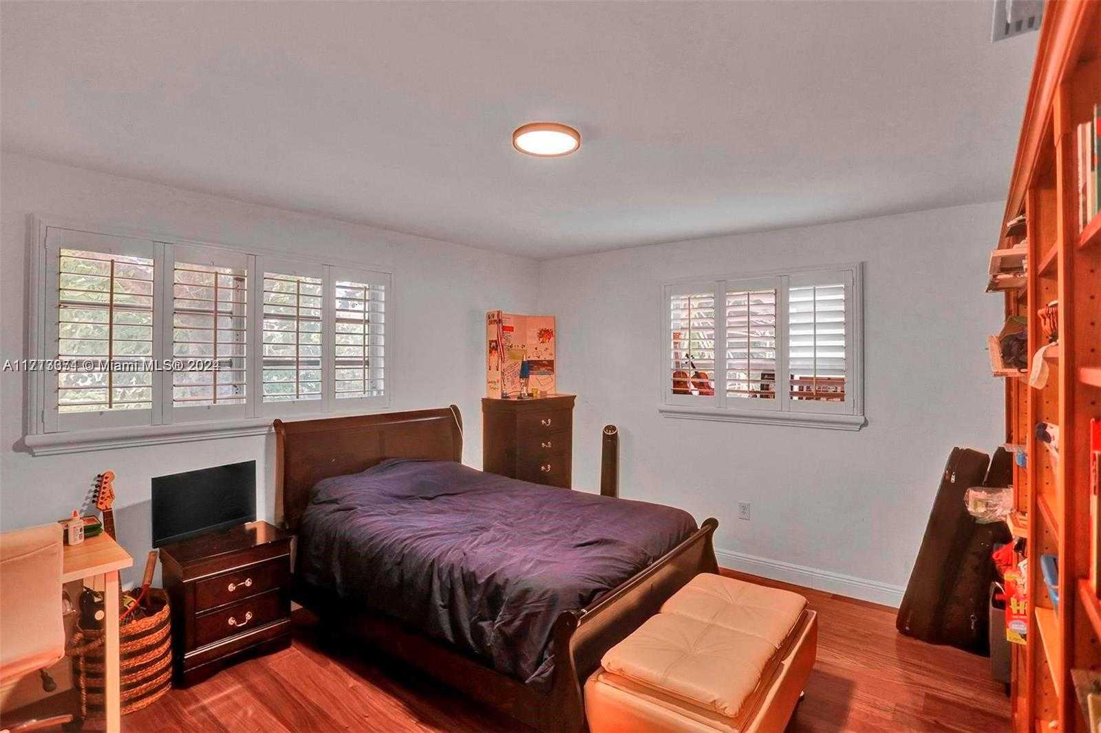 Small Image of 1850 NORTH EAST 118TH RD, North Miami Number 18