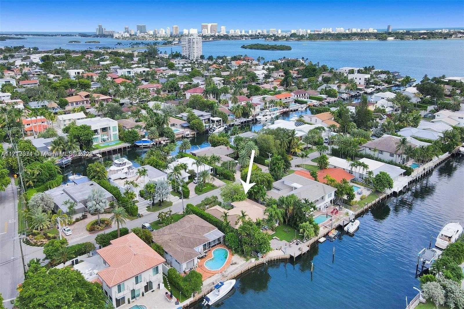 Small Image of 1850 NORTH EAST 118TH RD, North Miami Number 20