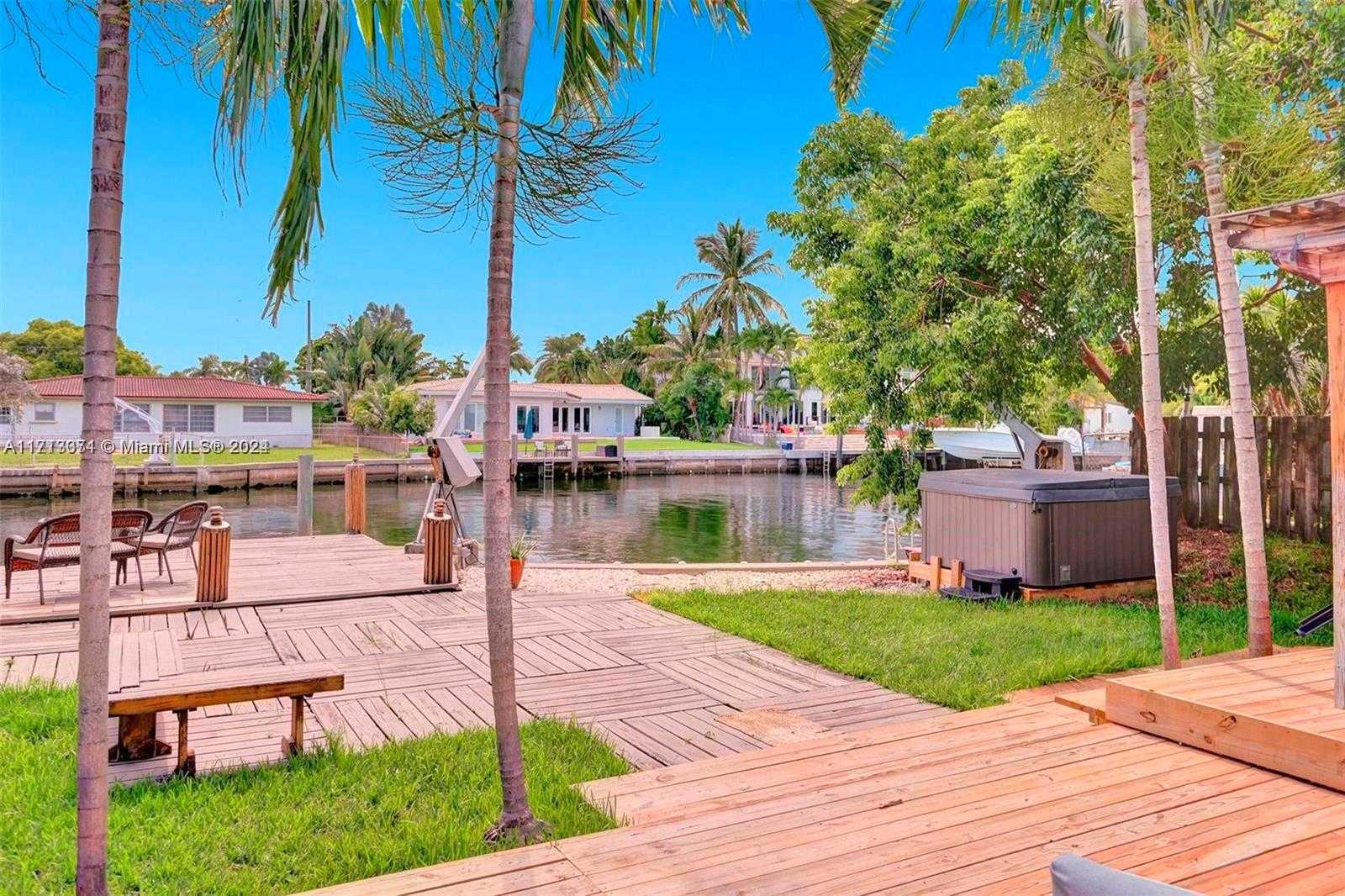 Small Image of 1850 NORTH EAST 118TH RD, North Miami Number 7