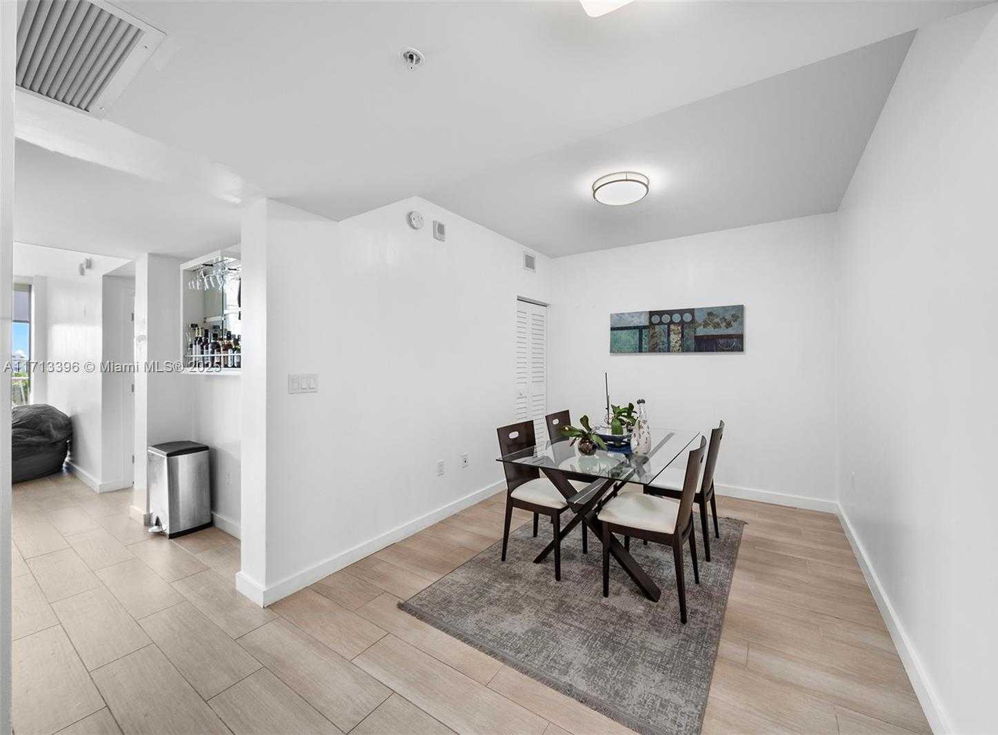 Small Image of 1600 SOUTH WEST 1ST AVE #614, Miami Number 5