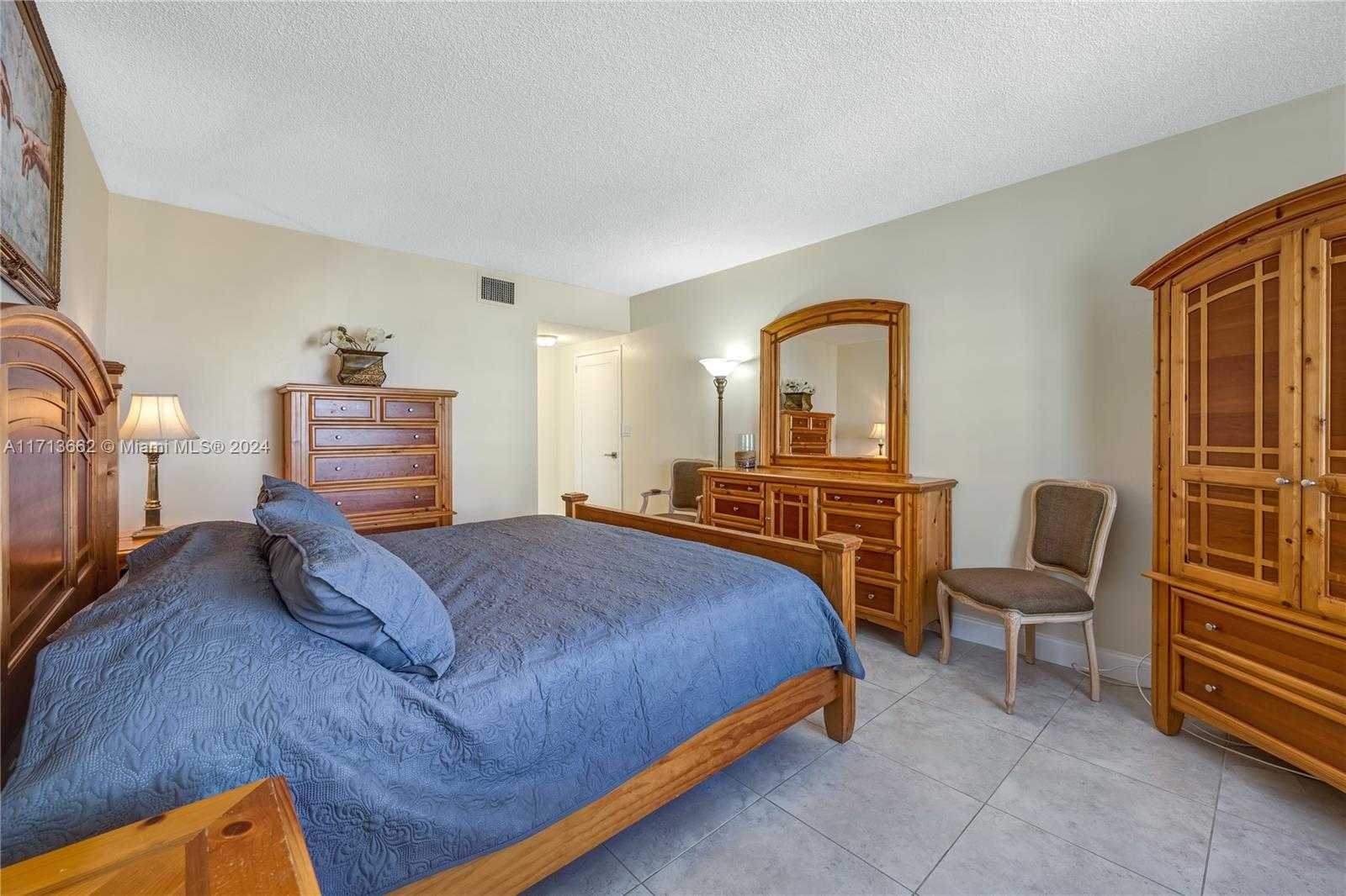 Small Image of 3725 SOUTH OCEAN DR #719, Hollywood Number 13
