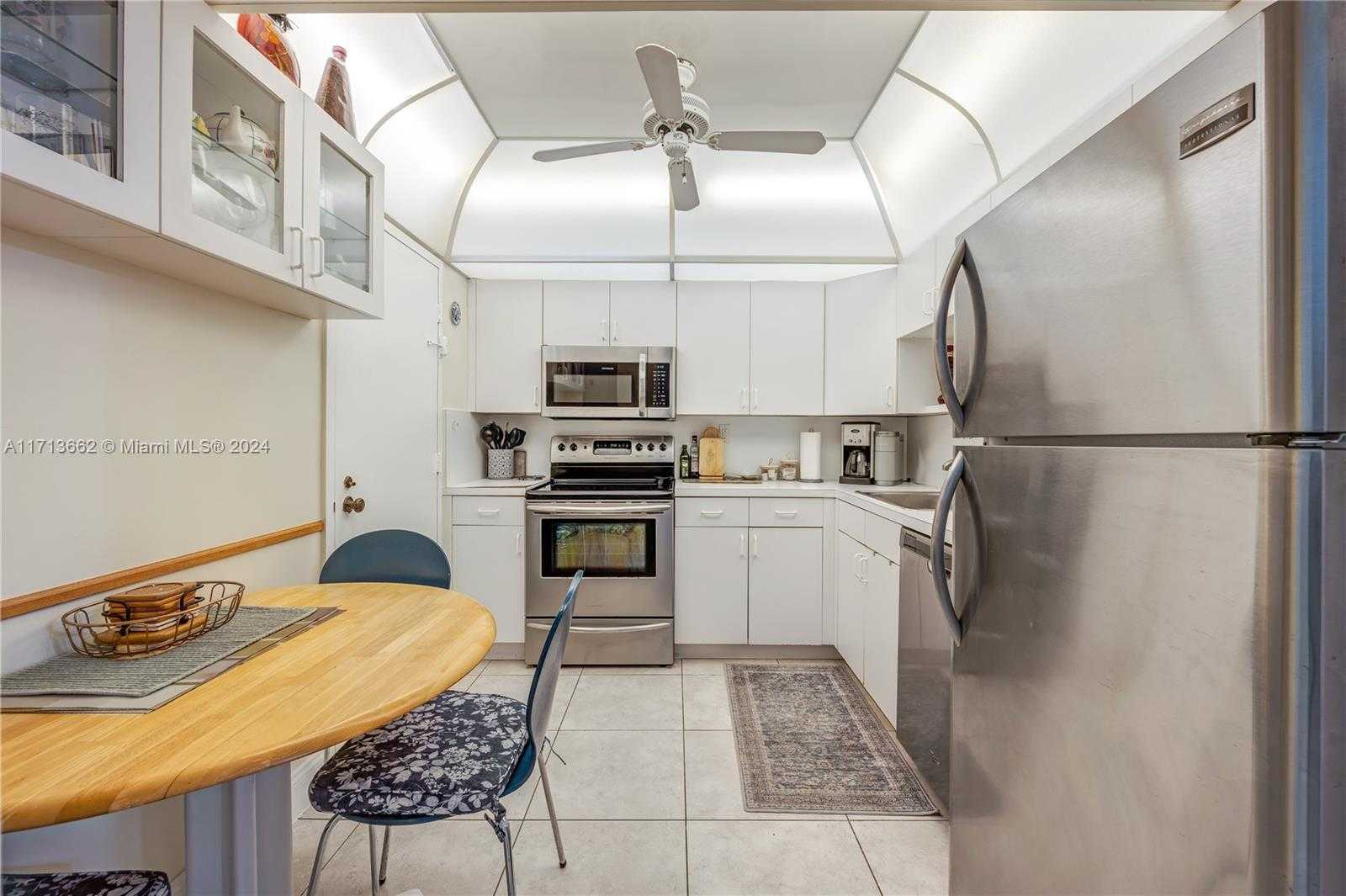 Small Image of 3725 SOUTH OCEAN DR #719, Hollywood Number 8