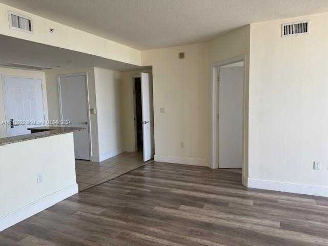 Small Image of 19501 WEST COUNTRY CLUB DR #2310, Aventura Number 12