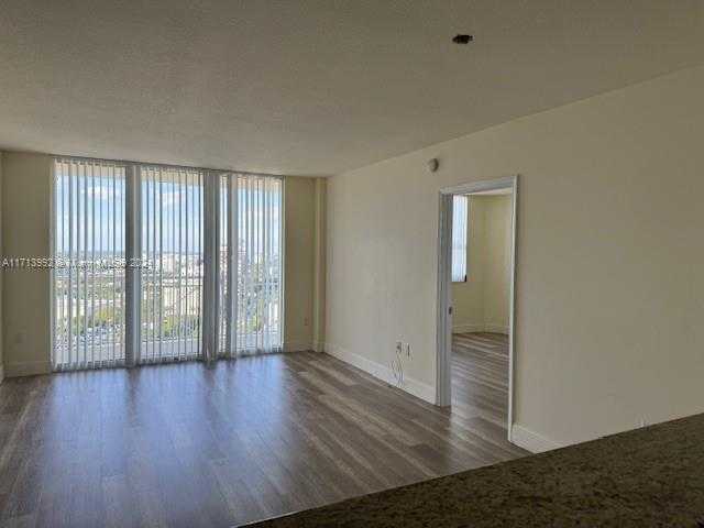 Small Image of 19501 WEST COUNTRY CLUB DR #2310, Aventura Number 7